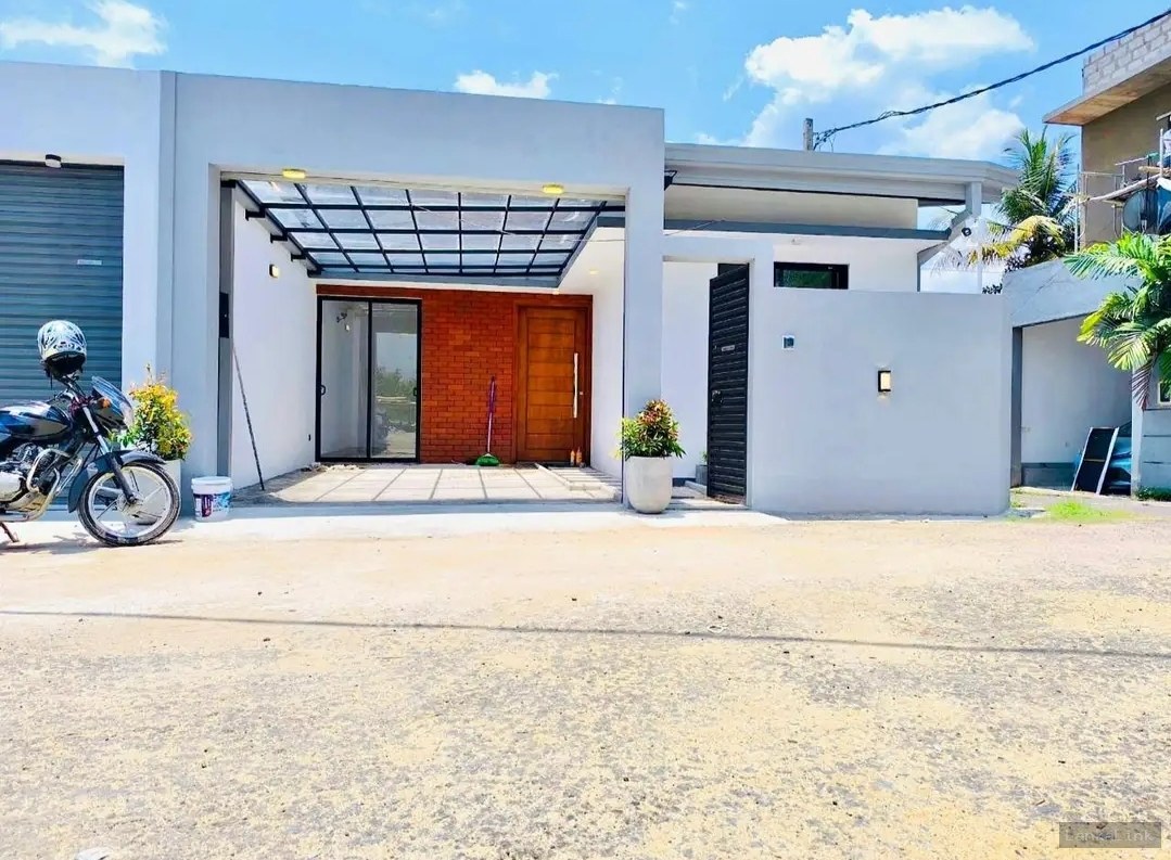 Brandnew Single Story House For Sale